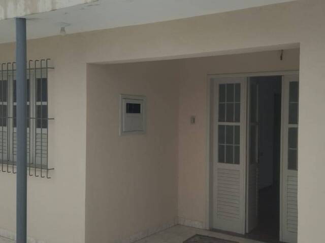 Casa para Locação em Feira de Santana - 3